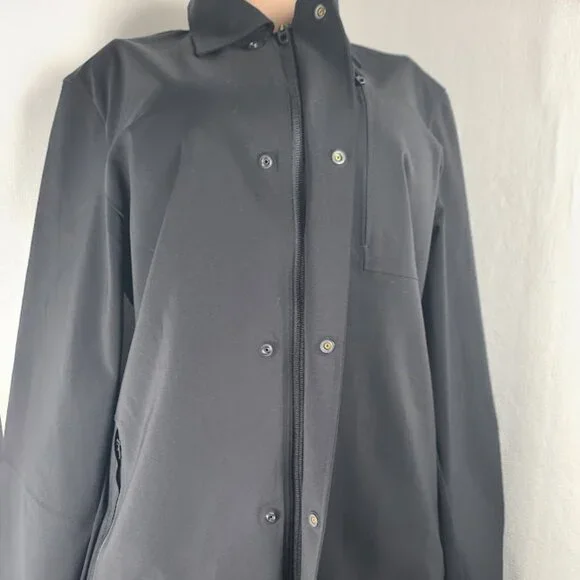 Lululemon Women's Black Rain Rebel Snap Closure Classic Rain Jacket Size M